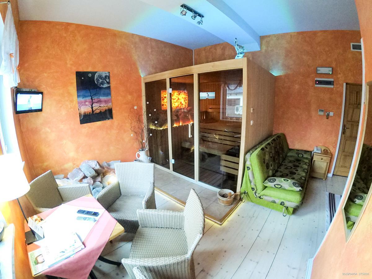 Hotel Krak Myślenice Esterno foto