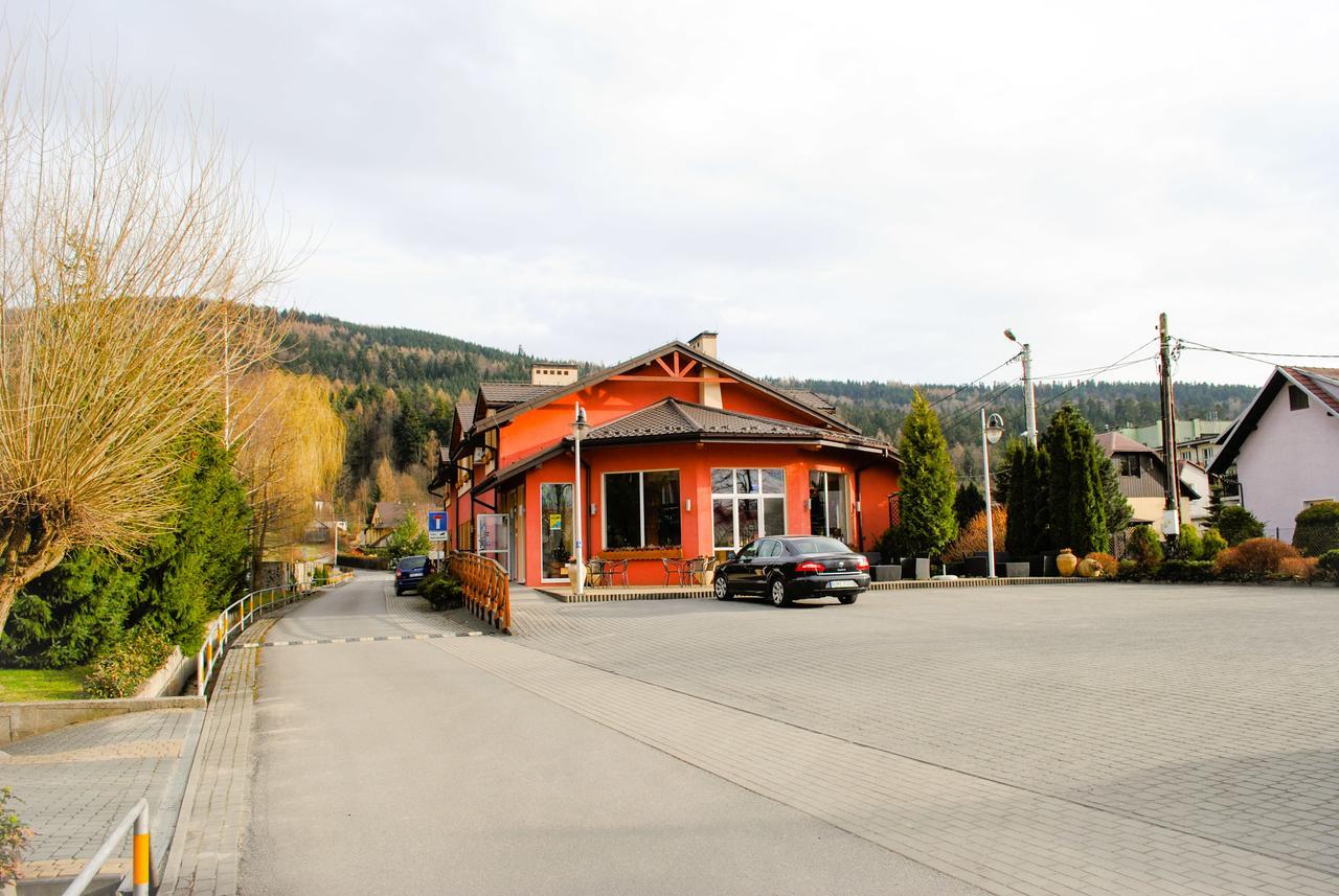 Hotel Krak Myślenice Esterno foto