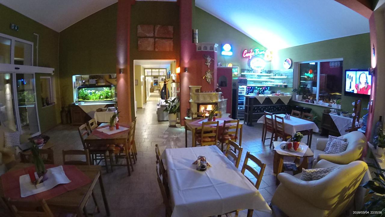Hotel Krak Myślenice Esterno foto